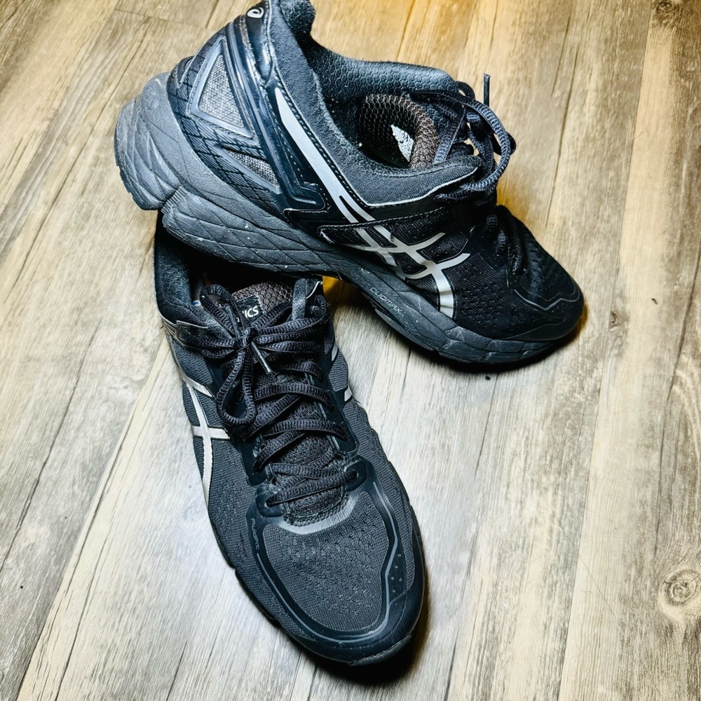 Asics Kayano 22 Men’s Black Sneakers SZ 11